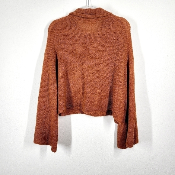HAUTE CURVE COWL NECK SWEATER - Picture 5 of 9